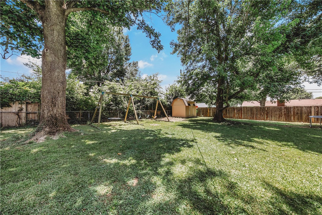 Western Oaks Place Iii - Residential