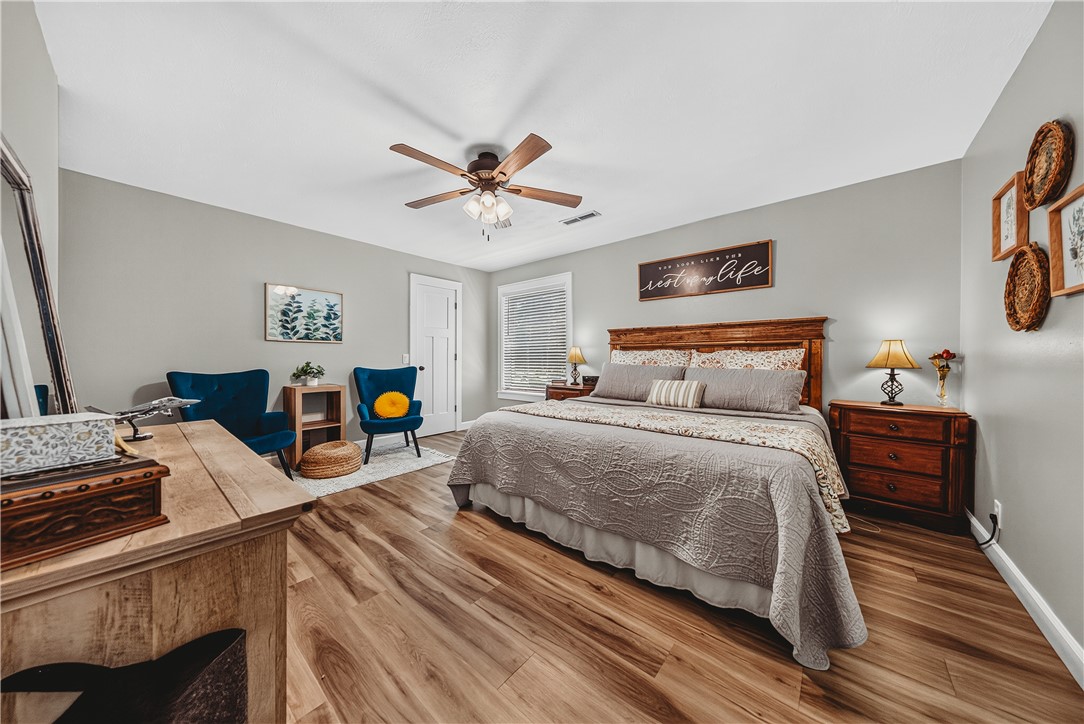Western Oaks Place Iii - Residential