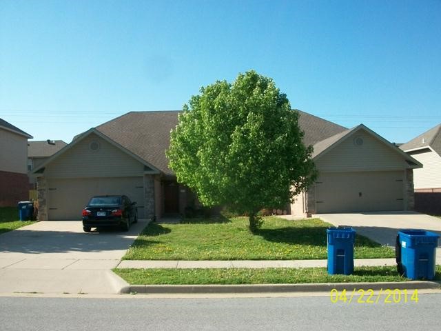 Riverwalk Farm Estate Ph I Bentonville - Residential Lease