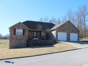 You'll find beautiful engineered hardwood floors, granite countertops, an open floor plan, large master suite with 2 walk-ins in this 3 bedroom 2 bath home in Deerfield. Beautiful basement family room. Beautiful view.