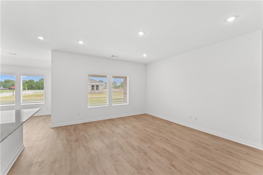 West Wind, Phase 1 - Residential Lease