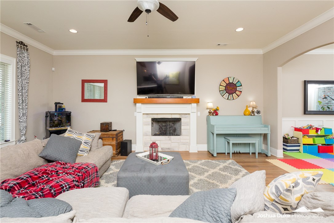 Waterford Estates At Hissom Ranch - Residential