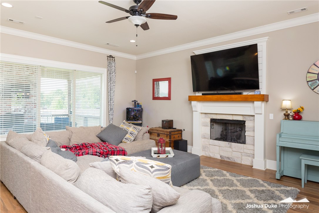 Waterford Estates At Hissom Ranch - Residential