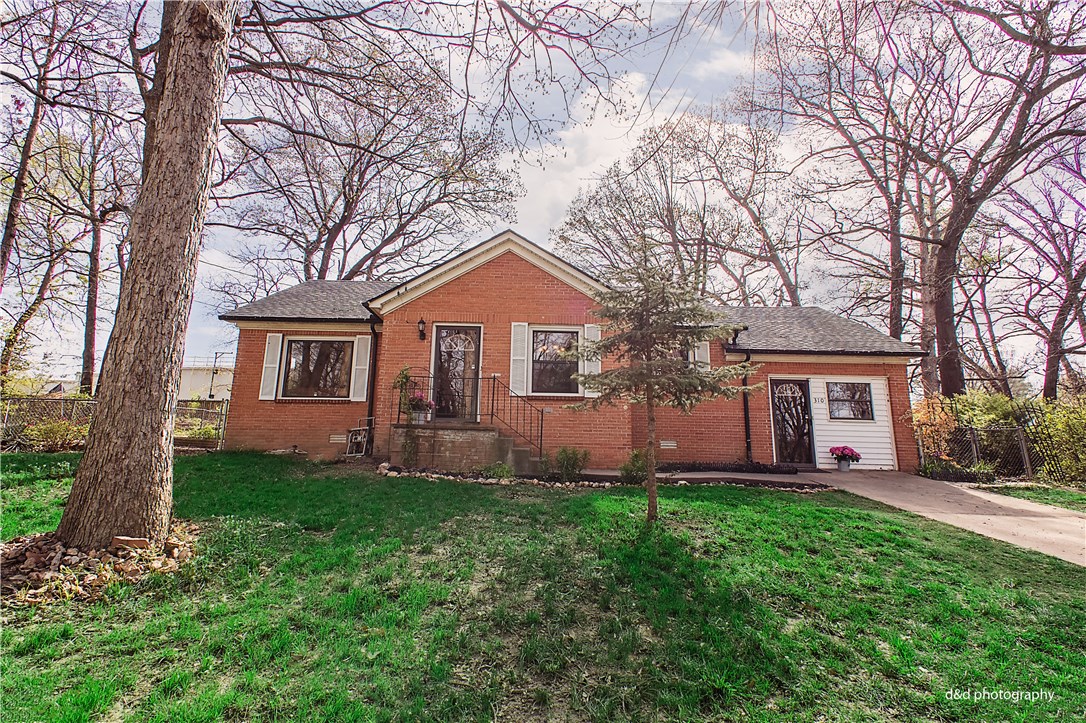 Historic Charmer loc in established S/D & near downtown Bville. Well maintained, tastefully updated, & unique rustic details. Open flr plan w/bonus rm perfect for 2nd LR, toy rm, or man cave. Refinished original hardwd flrs, & unique historical features including original skeleton key hardware on doors. Spacious BR's & remodeled FB. Lg windows to take in scenic views & mature trees. Short walk/bike ride to Farmers Market & 1 mile from bike trail. Lg backyard w/2 storage buildings (1 w/electric)