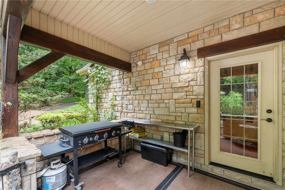 Unit 11, Holiday Island - Residential