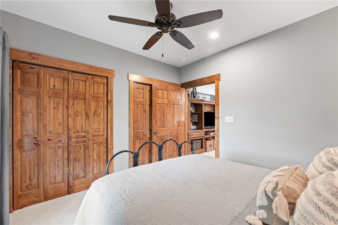 Unit 11, Holiday Island - Residential