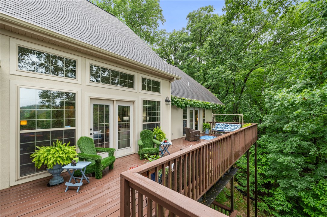 Unit 11, Holiday Island - Residential