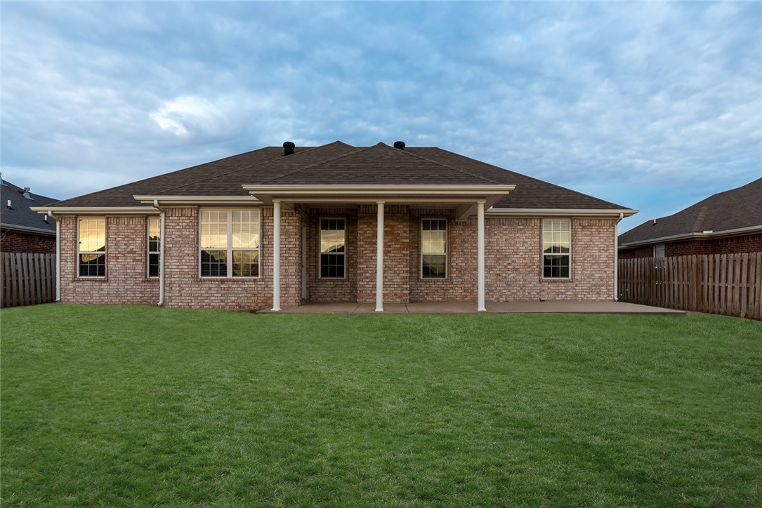 Briar Chase - Residential