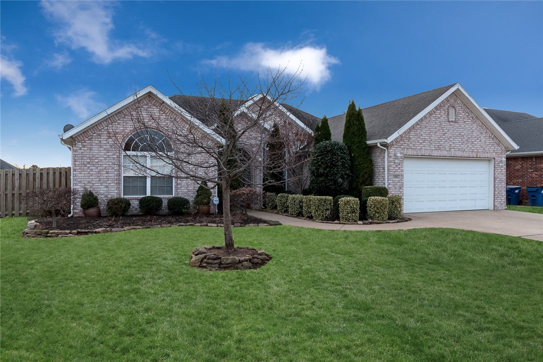 Briar Chase - Residential