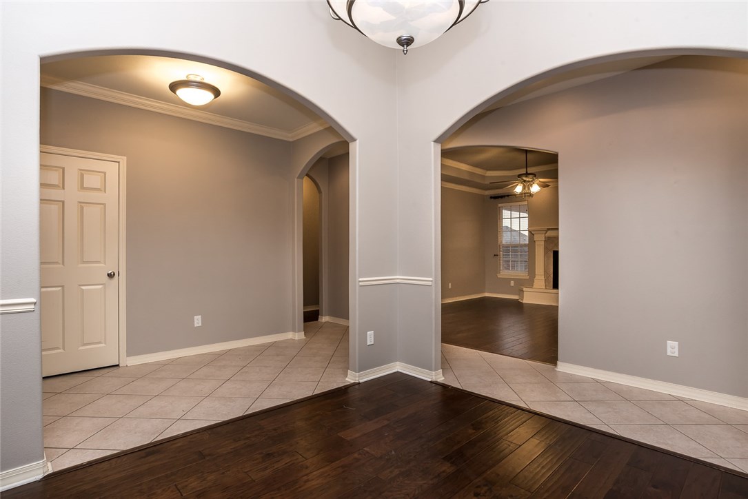 Briar Chase - Residential