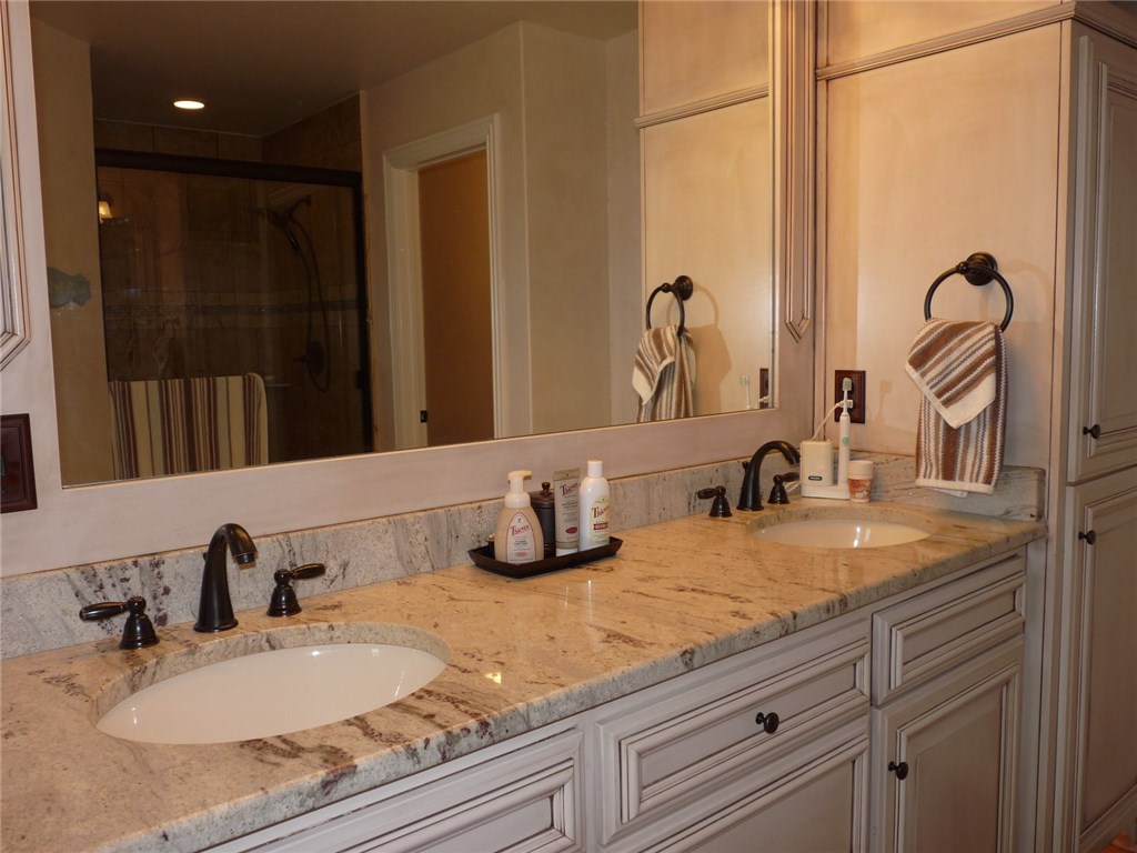 Riverwalk Farm Estates Ph IV Bentonville - Residential