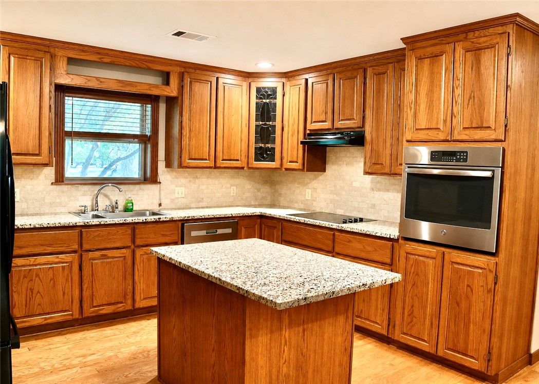 Hickory Hills Ph Ii - Residential