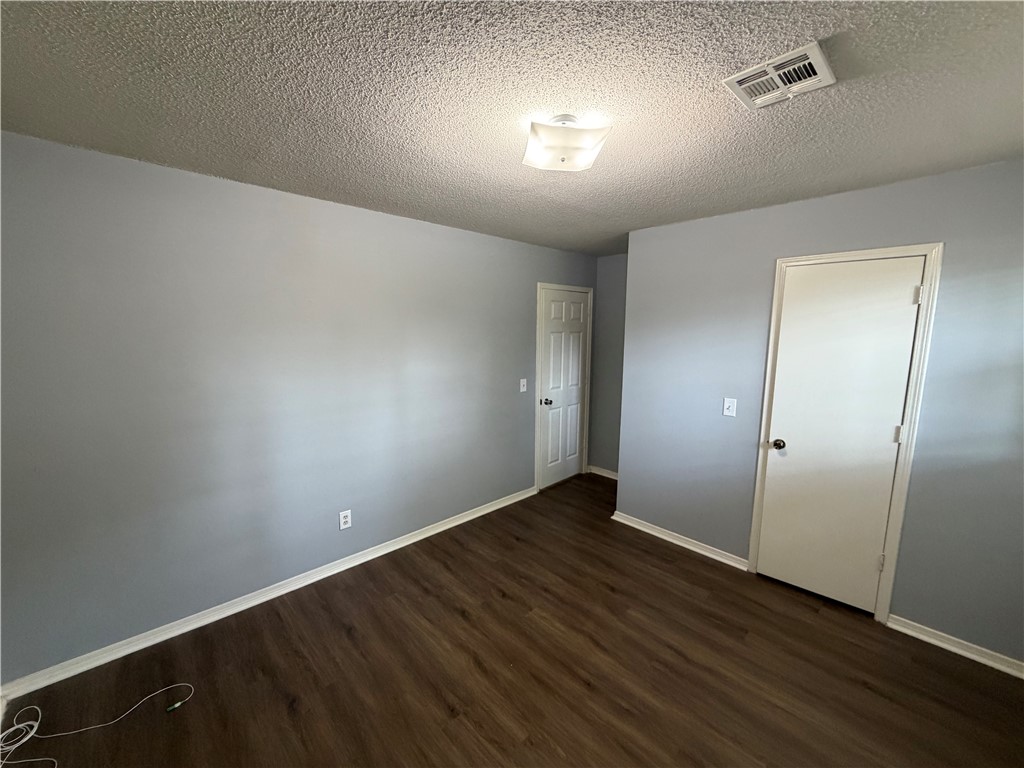 26-19-30-ROGERS - Residential Lease