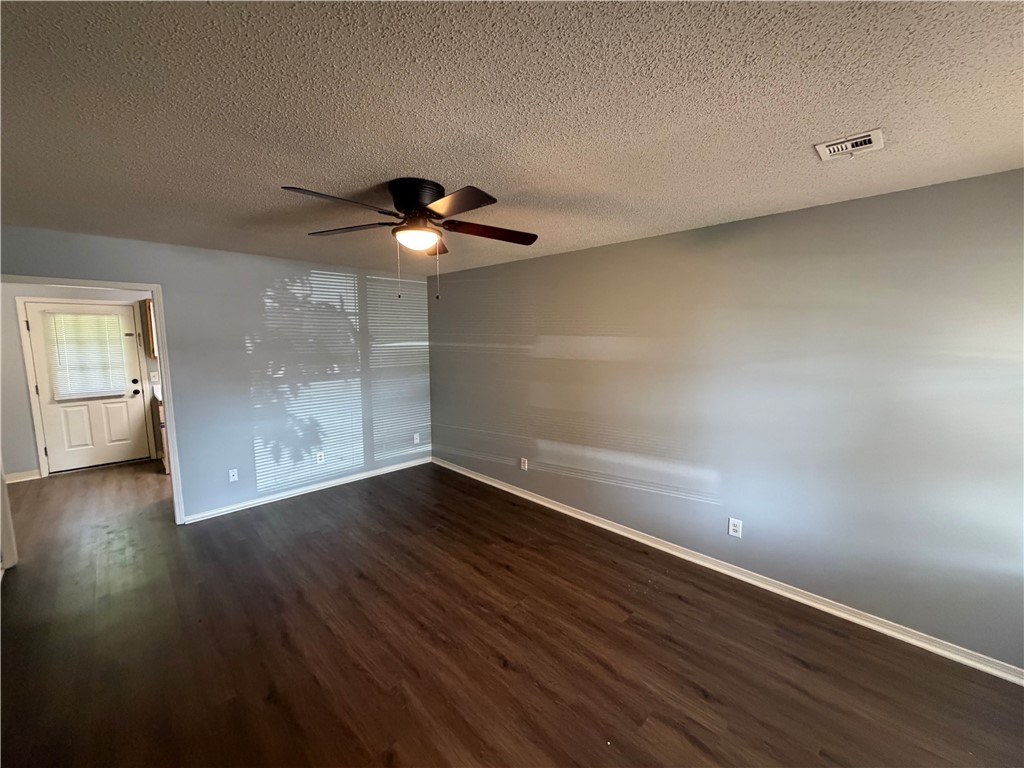 26-19-30-ROGERS - Residential Lease