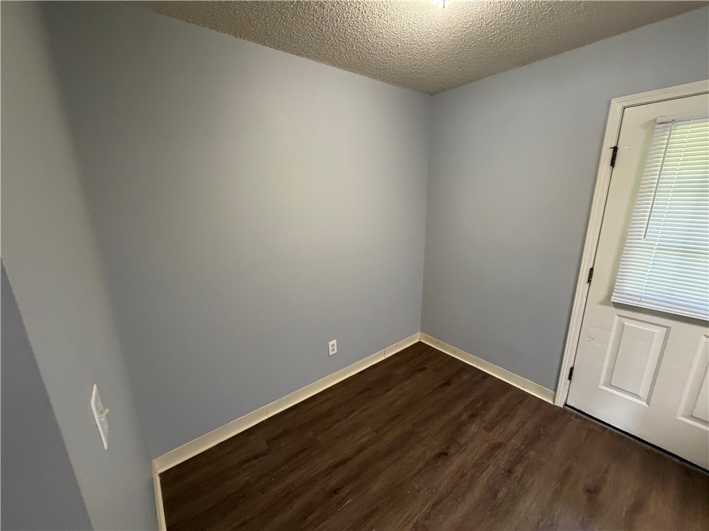 26-19-30-ROGERS - Residential Lease