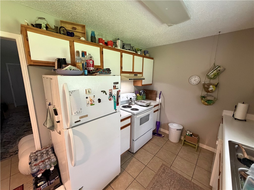 26-19-30-ROGERS - Residential Lease