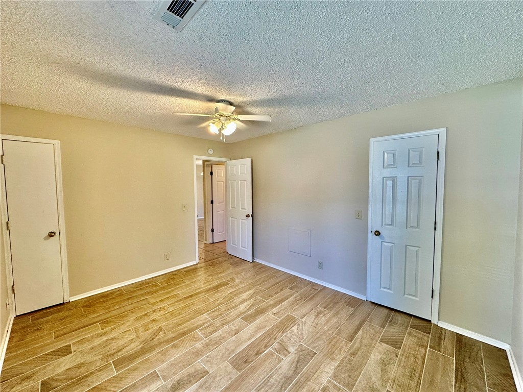 CENTENNIAL ACRES - Residential Lease