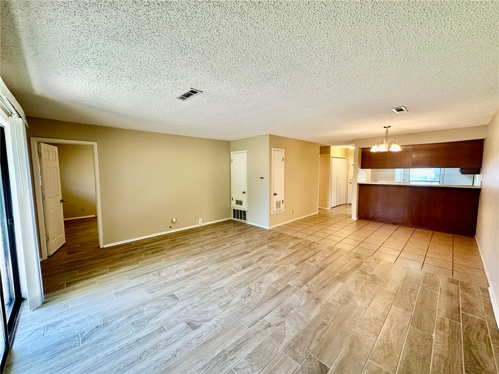 CENTENNIAL ACRES - Residential Lease