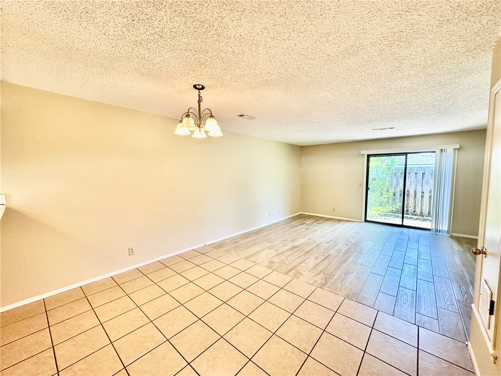 CENTENNIAL ACRES - Residential Lease