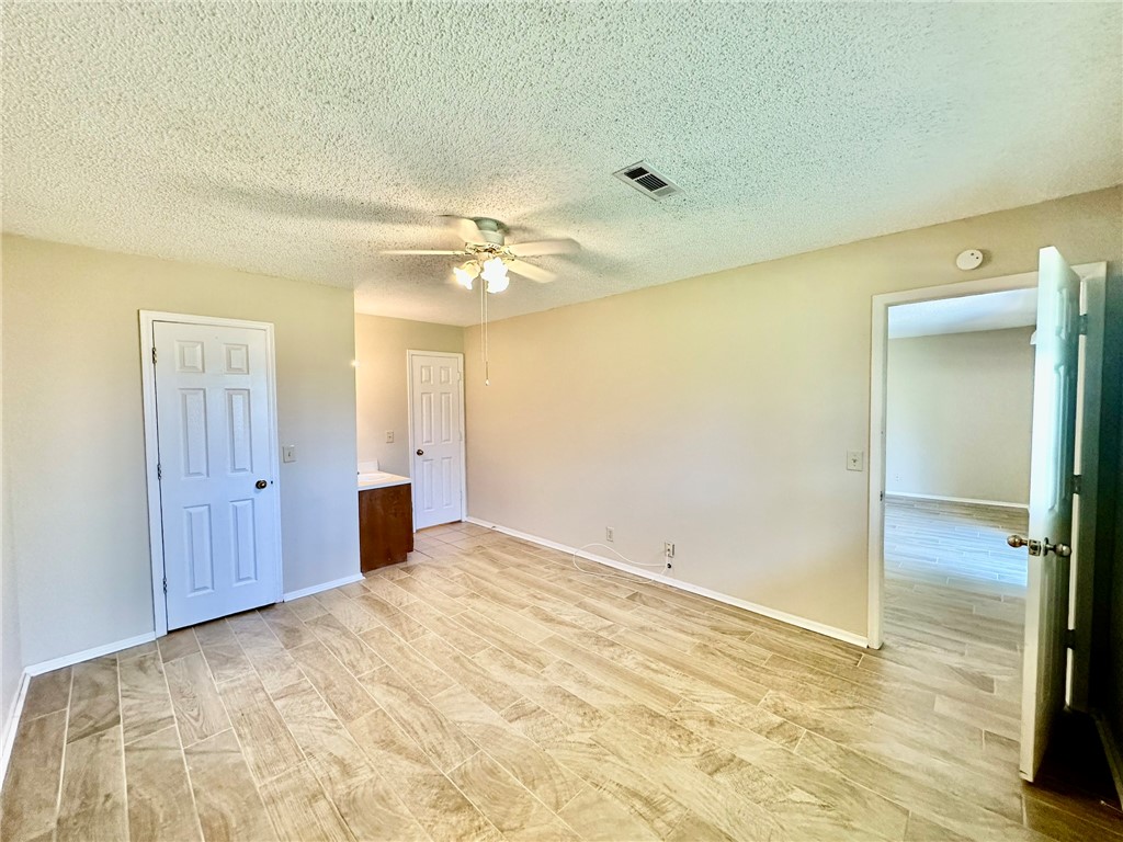 CENTENNIAL ACRES - Residential Lease