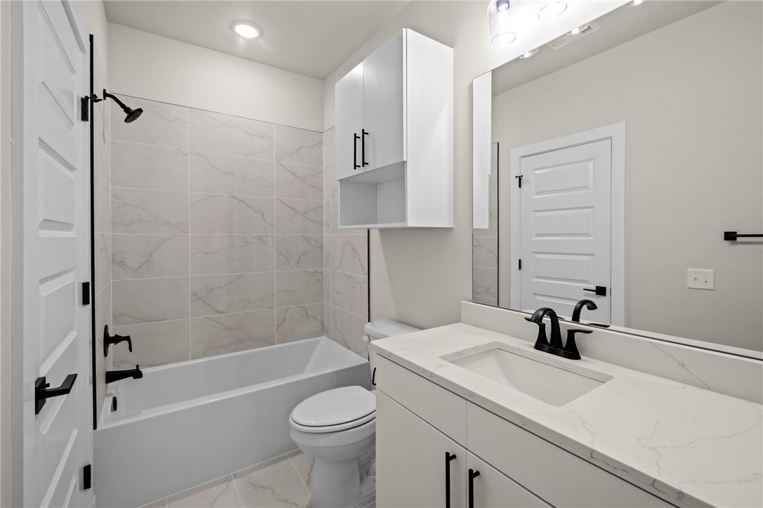 MEDLIN MEADOWS SUB PH 2-BENTONVILLE - Residential