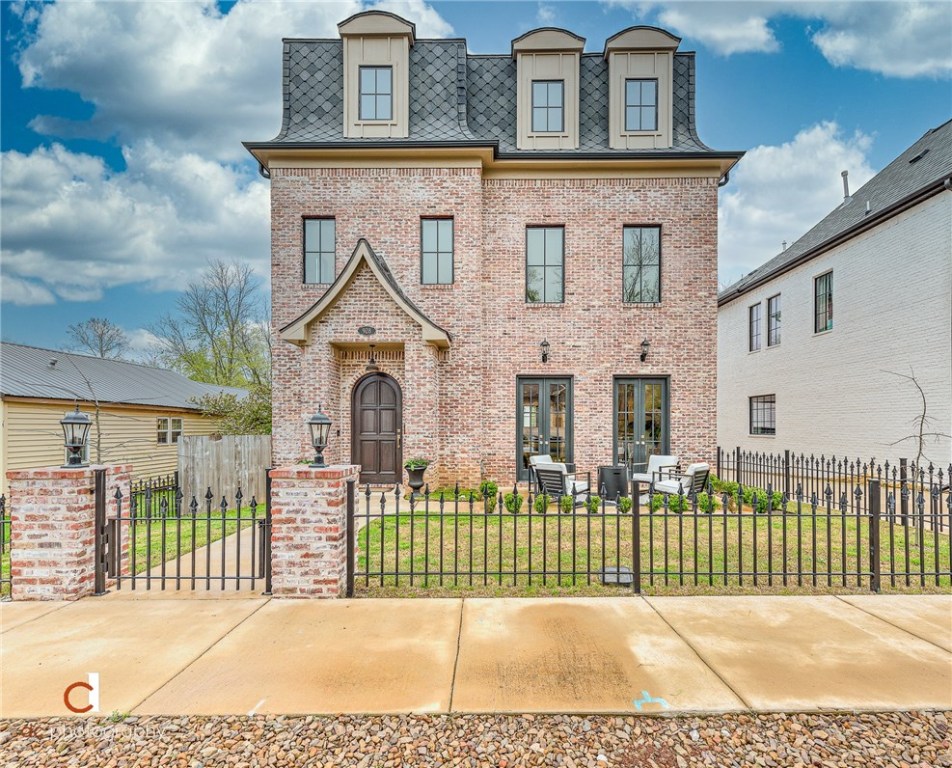 W A Burks Add Bentonville - Residential