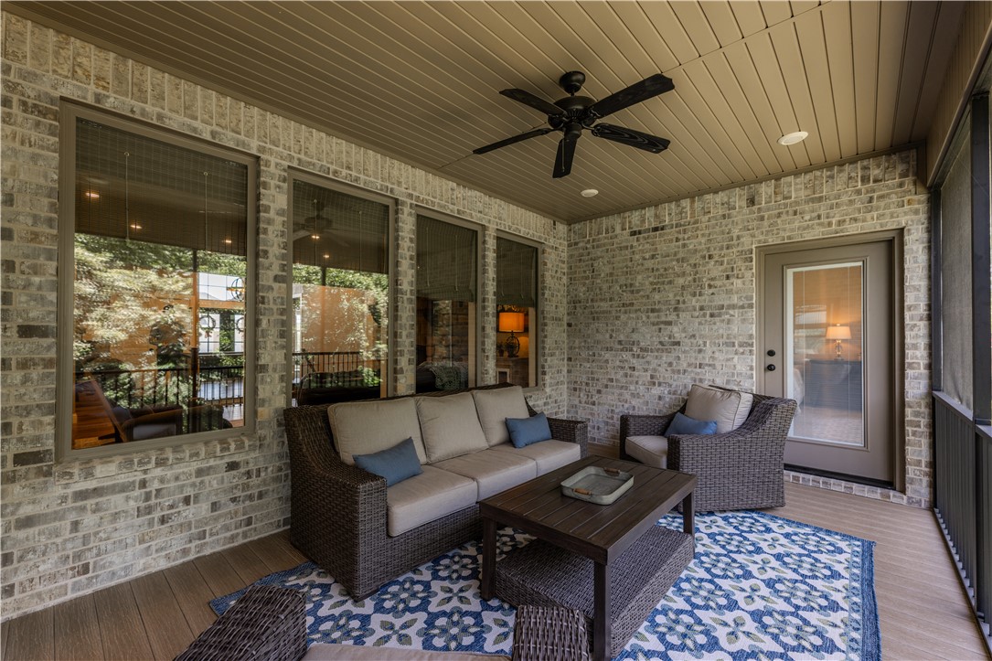 Hunt's Lakeside Estates - Residential