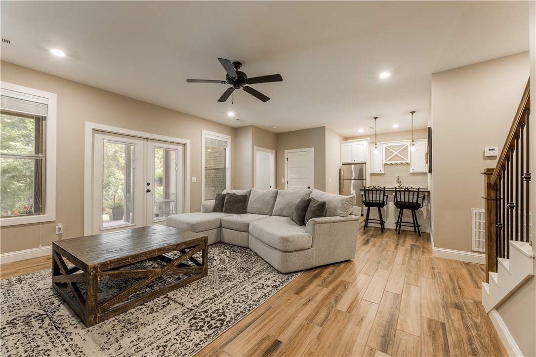Hunt's Lakeside Estates - Residential