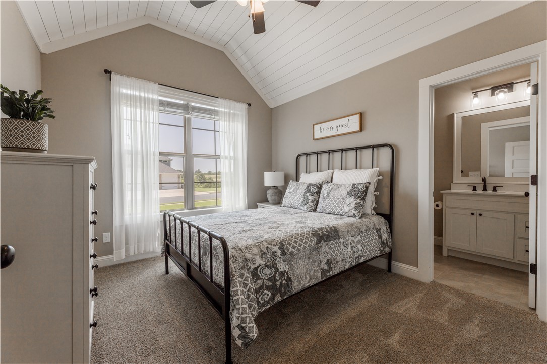 Hunt's Lakeside Estates - Residential
