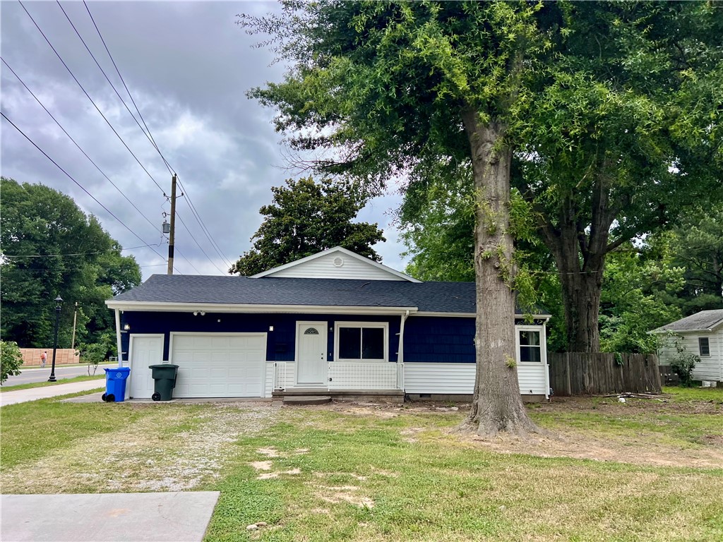Fayetteville Outlots - Residential Lease
