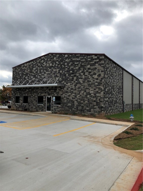Springdale Outlots - Commercial Lease