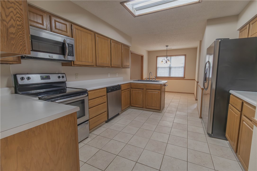 Meadow Acres - Residential Lease