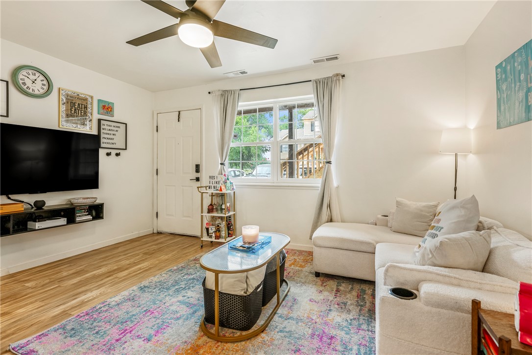 Bradford Place Condo Hpr - Residential