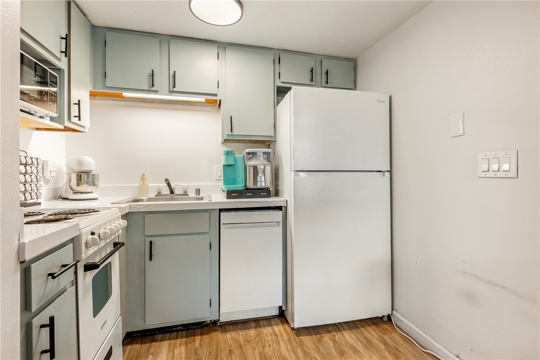 Bradford Place Condo Hpr - Residential