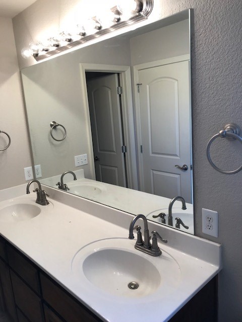 Meadow Wood Rogers - Residential