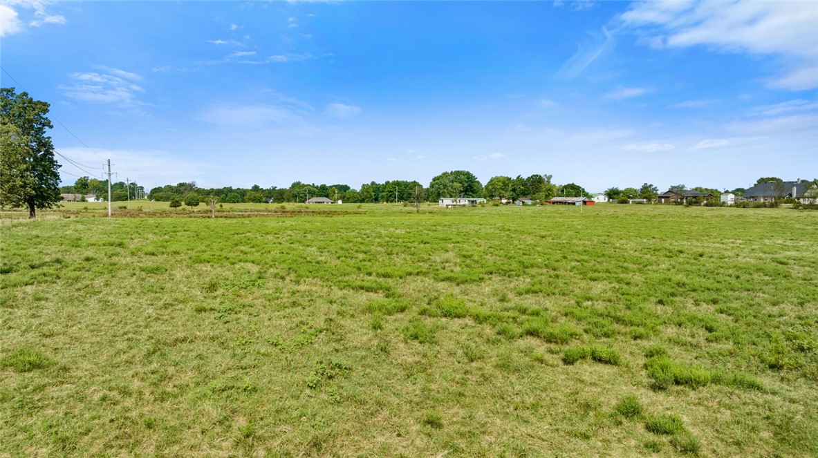 Tontitown Outlots - Land