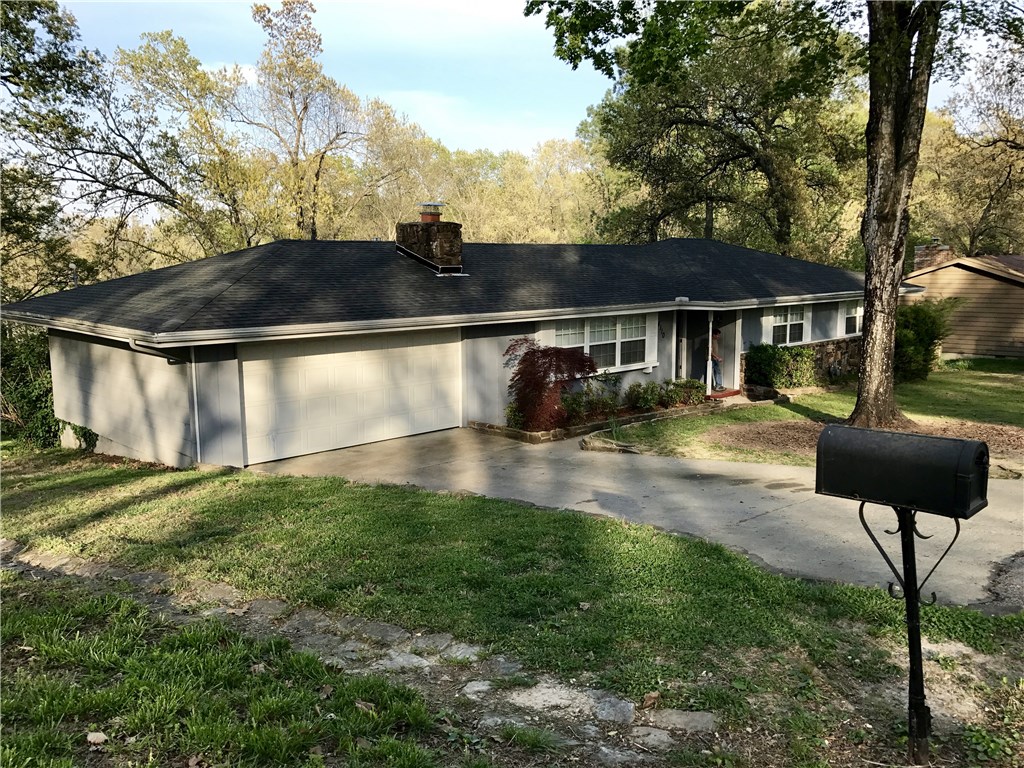 This is a neat as a pin lake area house.  New roof 2015, new "easy clean" vinyl windows, cherry wood floors in living room, new dishwasher.  Has a good winter view of the lake and a partial view during the summer months.  Wonderful neighbors, beautiful neighborhood!