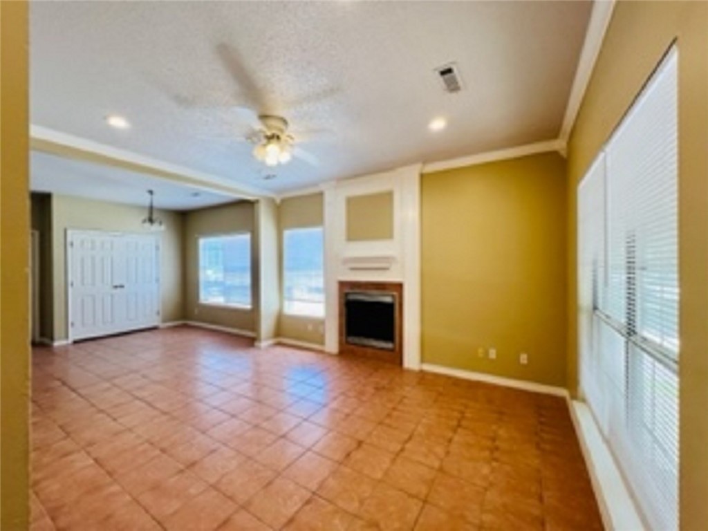 Heritage Village Ph I - Residential Lease