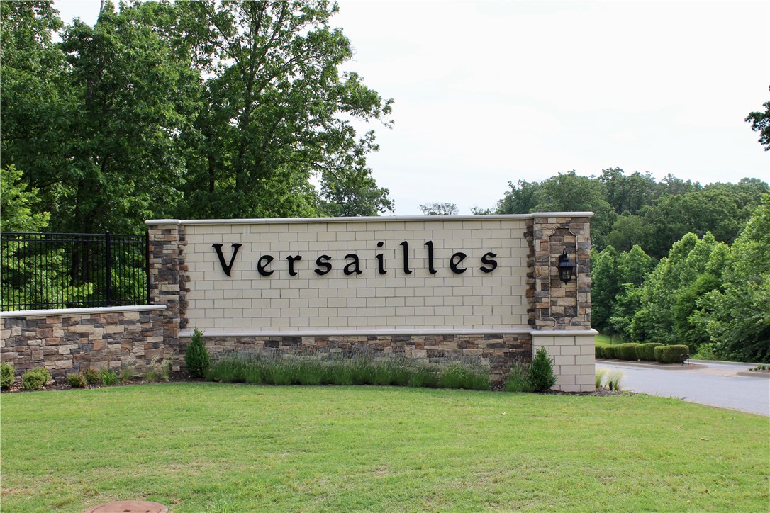 Only a few places left to build your dream home in Versailles! This is a gorgeous neighborhood with wooded homesites. Build your 3500 min. sqft. dream home and choose your own builder. This location is less than 4 miles to Walmart Hdqtrs, shopping and Downtown Bentonville and in the Bentonville West school district.
