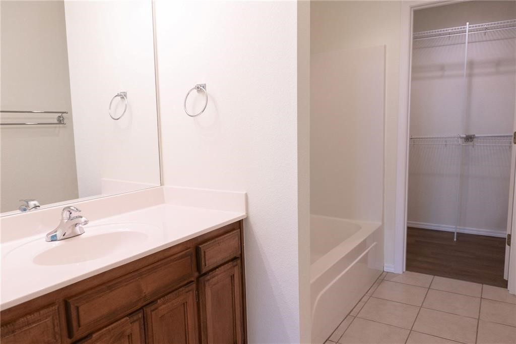 Riverwalk Farm Estate Ph I Bentonville - Residential Lease