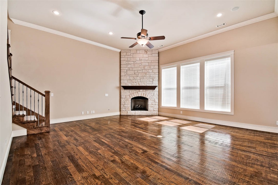 Oak Tree - Residential