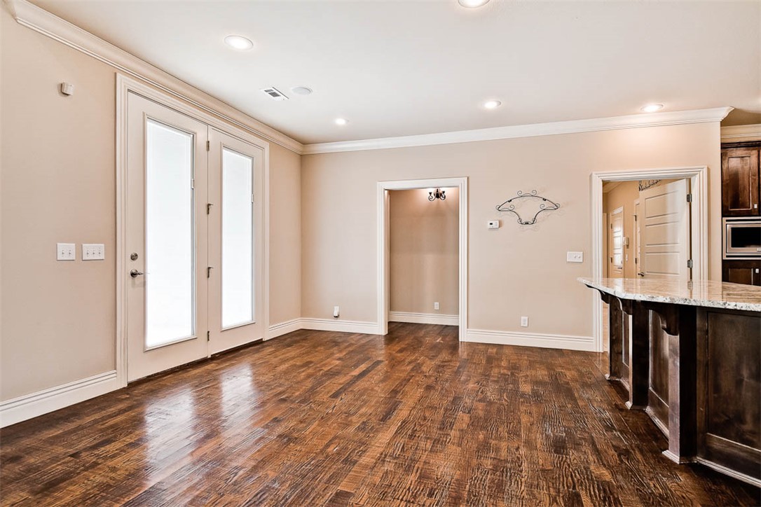 Oak Tree - Residential