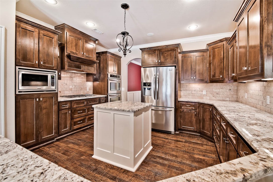 Oak Tree - Residential