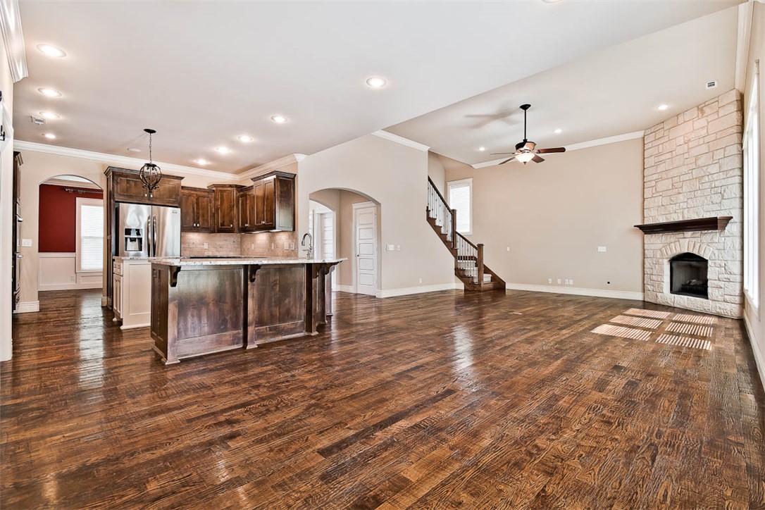 Oak Tree - Residential