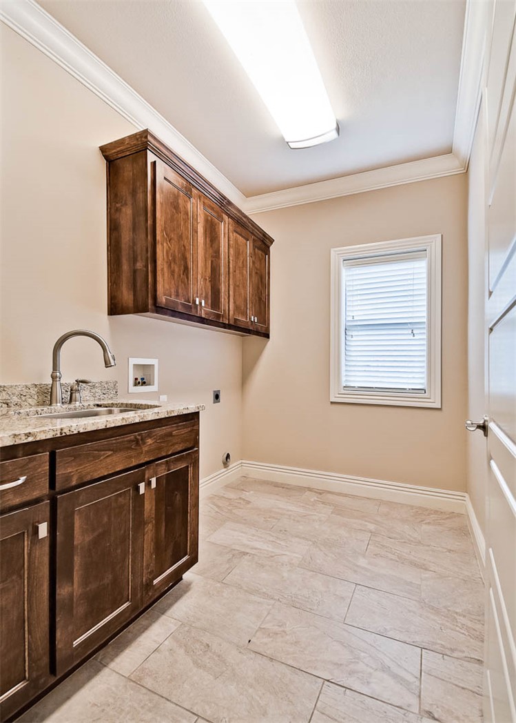 Oak Tree - Residential