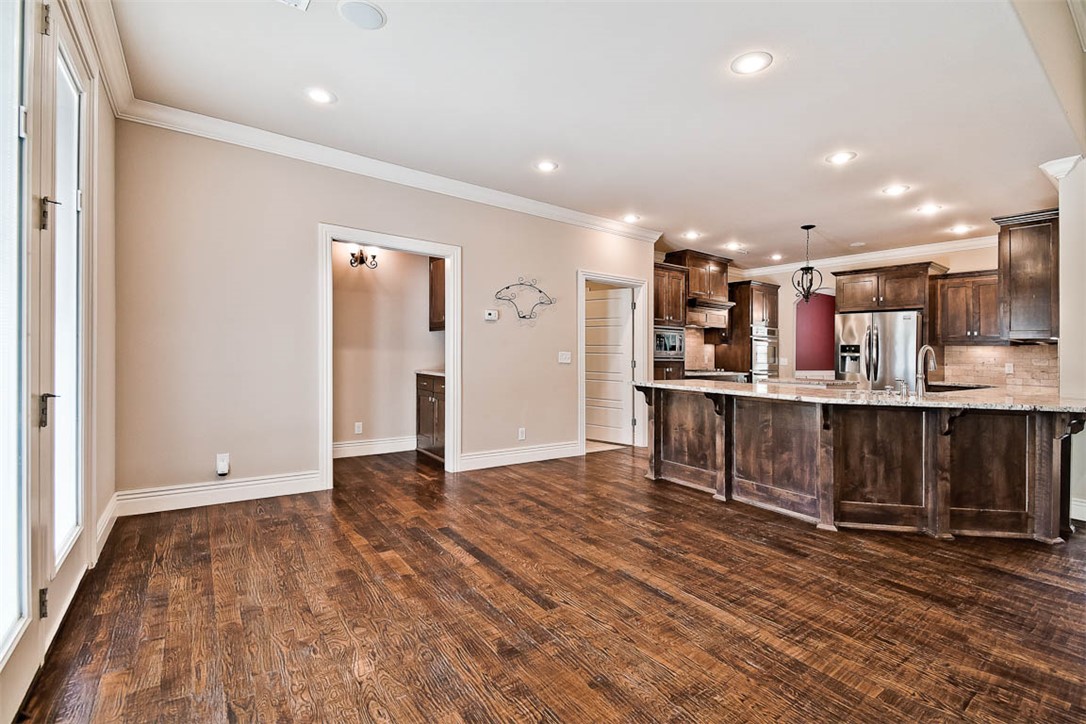 Oak Tree - Residential