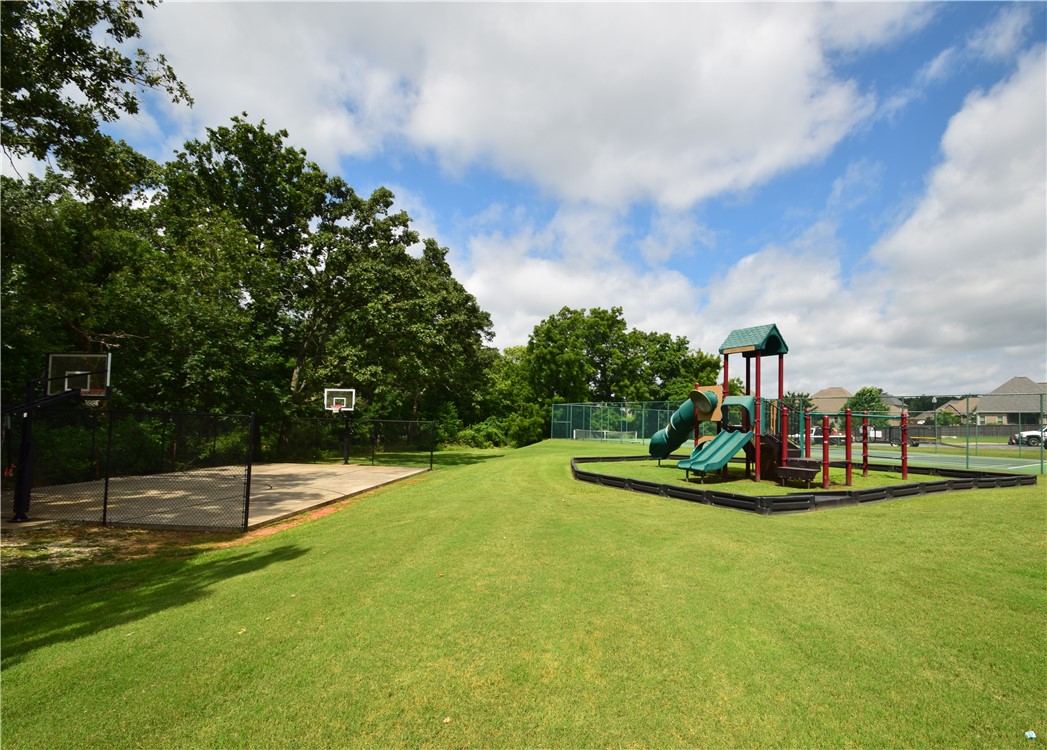 Oak Tree - Residential