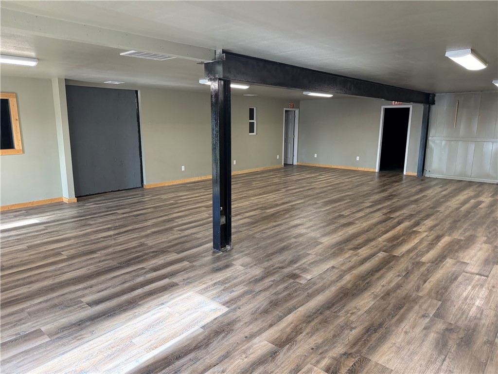 Sunset Indust Park - Commercial Lease