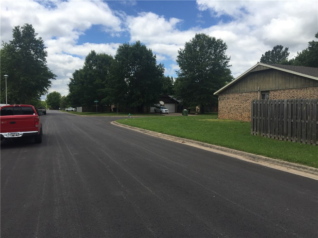 Rolling Oaks Sub Unit 3 Rogers - Residential