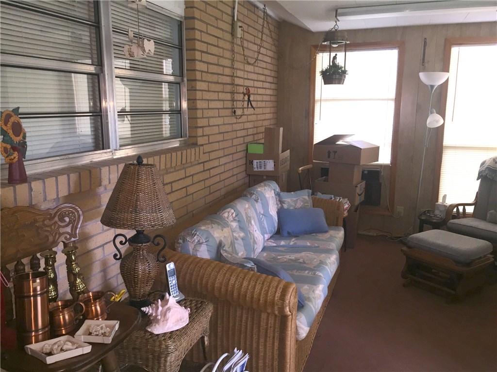 Rolling Oaks Sub Unit 3 Rogers - Residential